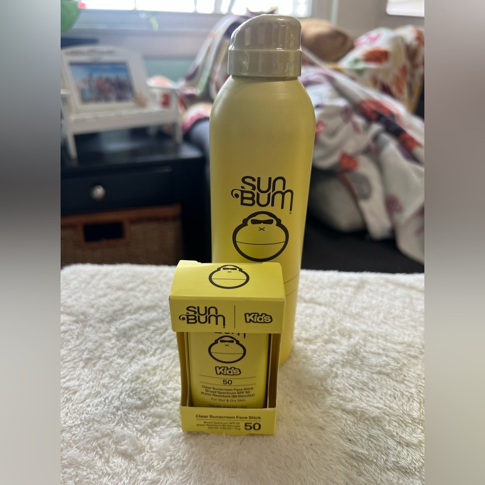 Sunbum Kids 50 Sunscreen Spray 6 Oz EXP 5/25 SPF 50 & Kids Sun Bum Face Stick
